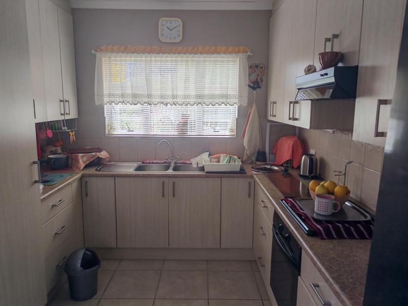 2 Bedroom Property for Sale in Sandbaai Western Cape